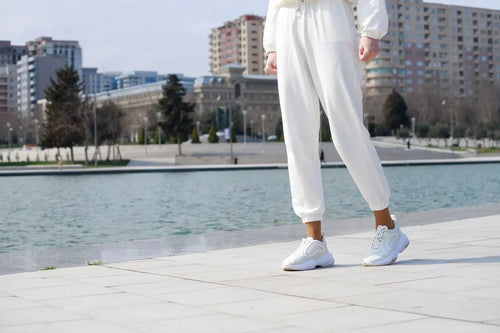 Jogger Pantolon Nedir? Nasıl Kombinlenir?