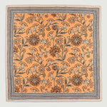 Şeftali Retro Floral Desenli İpek Eşarp  Mısırlı 1951