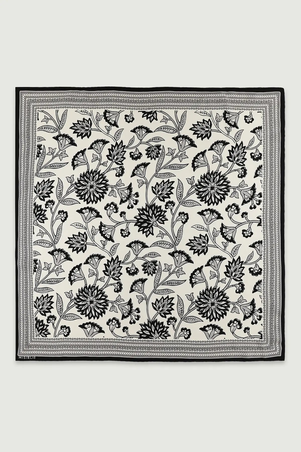 Siyah Retro Floral Desenli İpek Eşarp  Mısırlı 1951