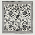 Siyah Retro Floral Desenli İpek Eşarp  Mısırlı 1951