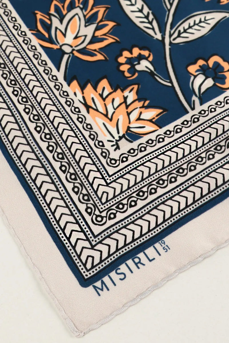 Lacivert Retro Floral Desenli İpek Eşarp  Mısırlı 1951