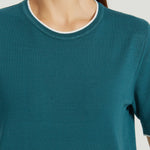 Zümrüt Yeşili Ekru Kontrast Şeritli Kadın T-Shirt  Mısırlı