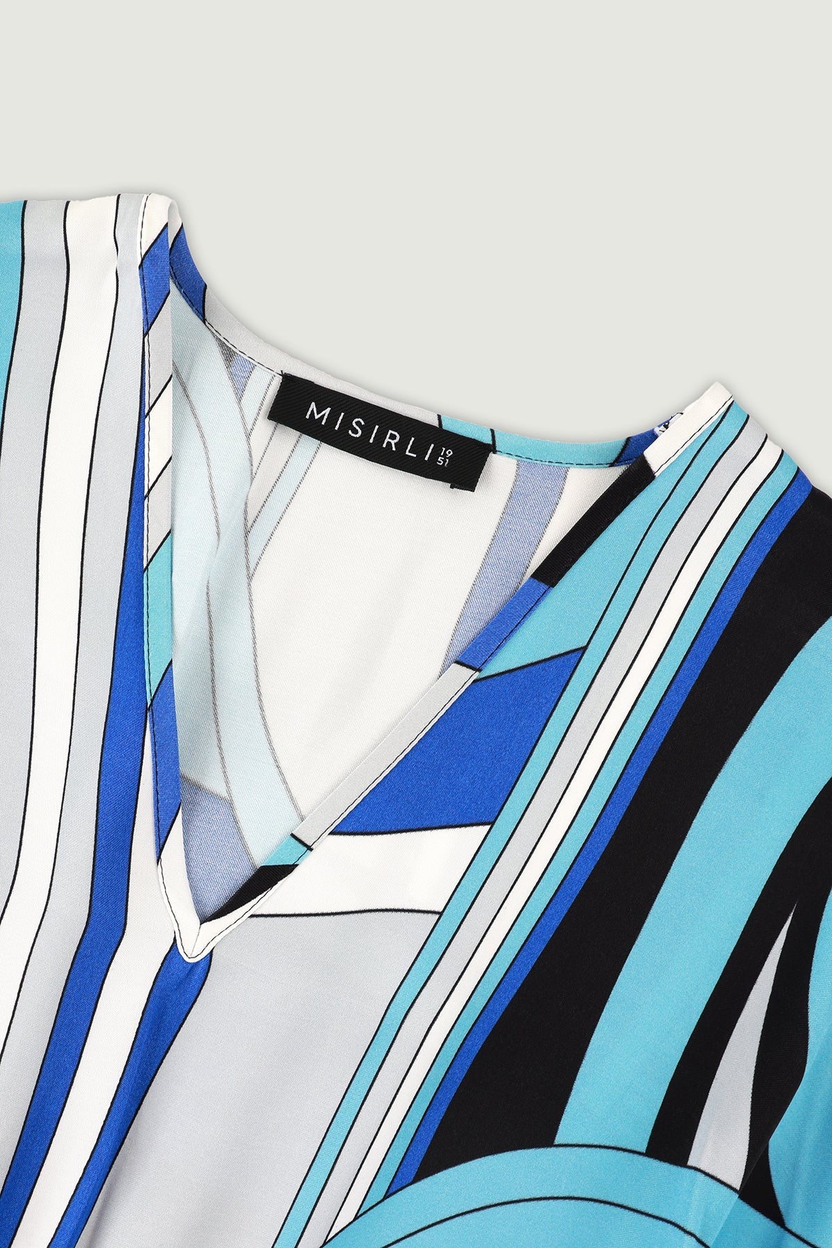 Mavi Beyaz Desenli Beli Bağcıklı Uzun Elbise  Mısırlı