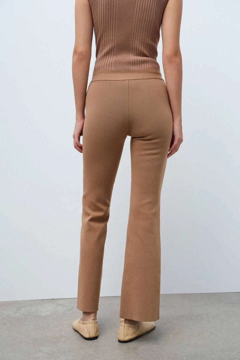 Dar Kesim Camel Kadın Pantolon