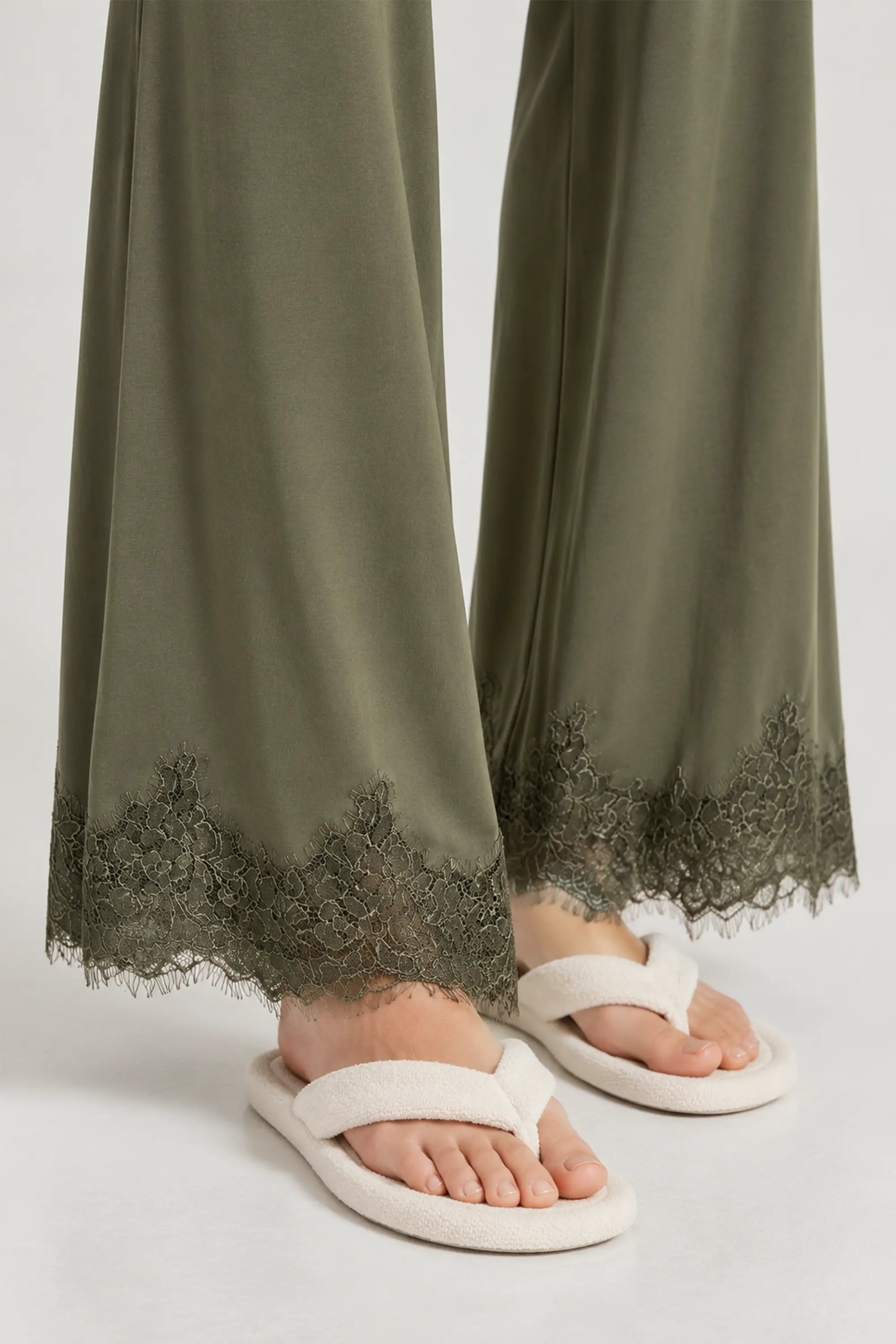 Haki Paçası Dantel Detaylı Kadın Pijama Altı  Mısırlı